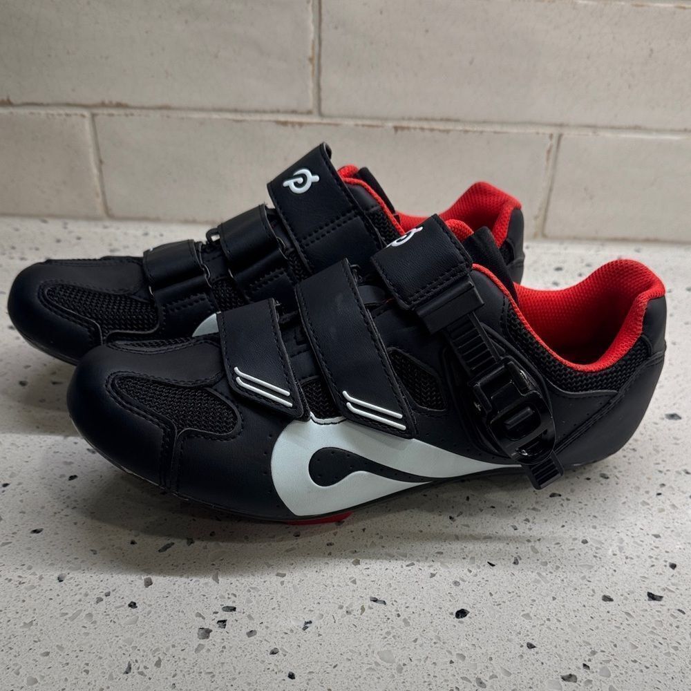 Peloton Bike Indoor Cycling Shoes Black Red With Cleats Women’s Size EU39 / US8